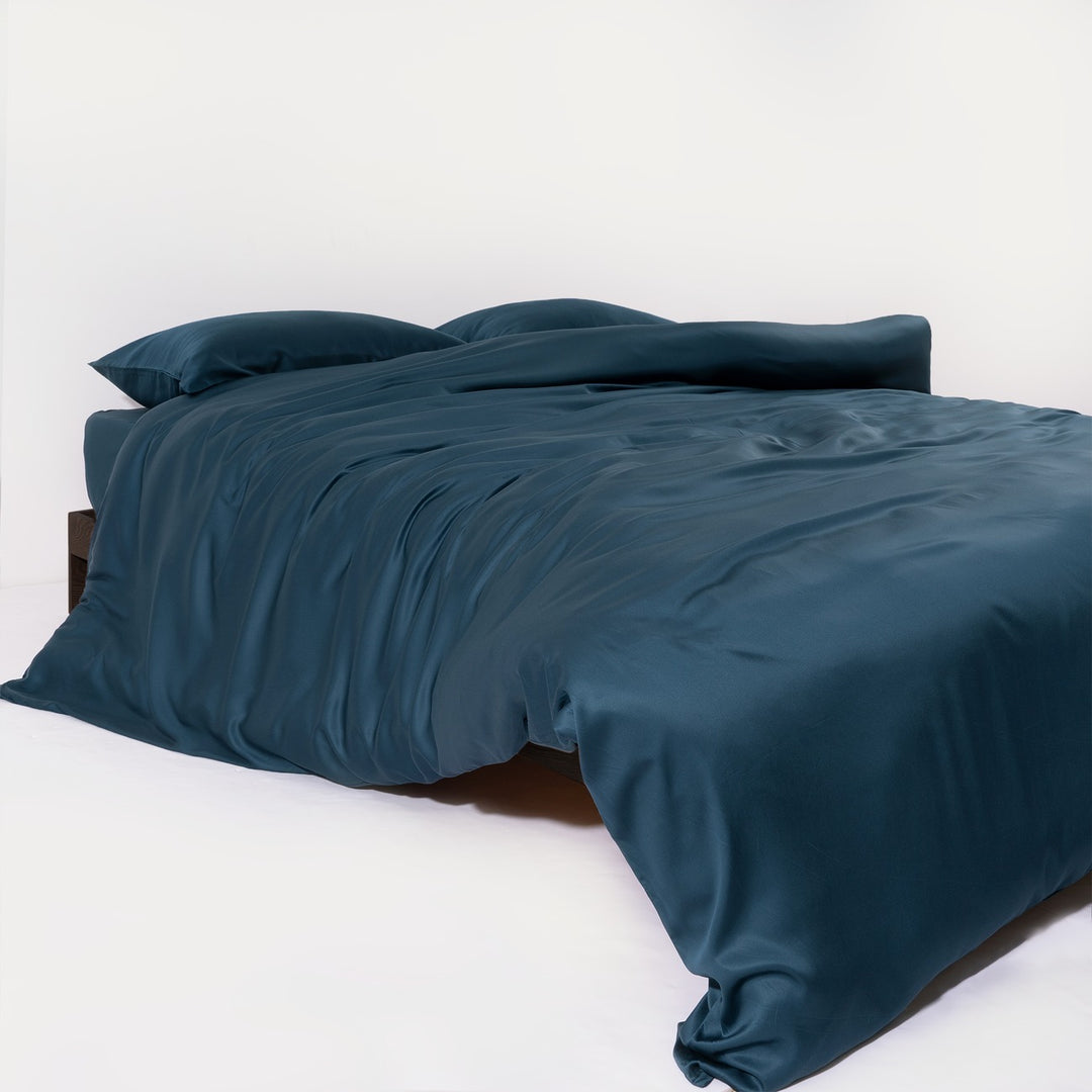 Bamboo Bedding Set  Pet Hair Repellent & Family-Friendly