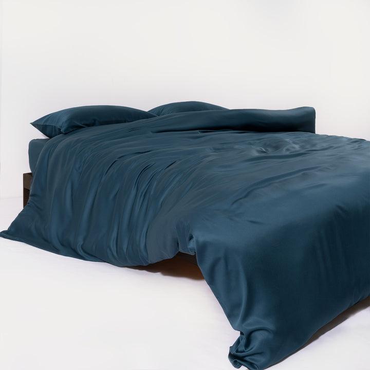 Bamboo Bedding Set  Pet Hair Repellent & Family-Friendly