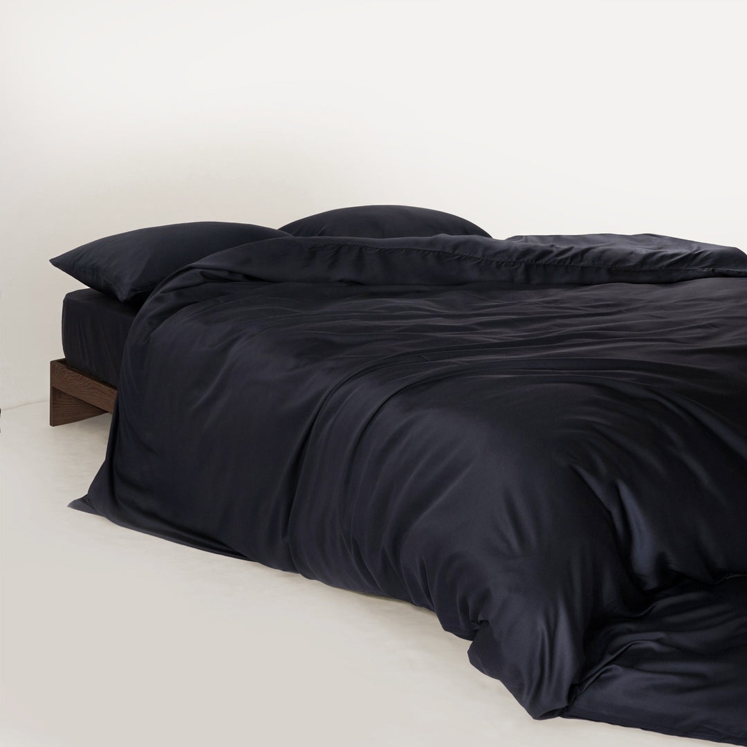 Bamboo Bedding Set  Pet Hair Repellent & Family-Friendly