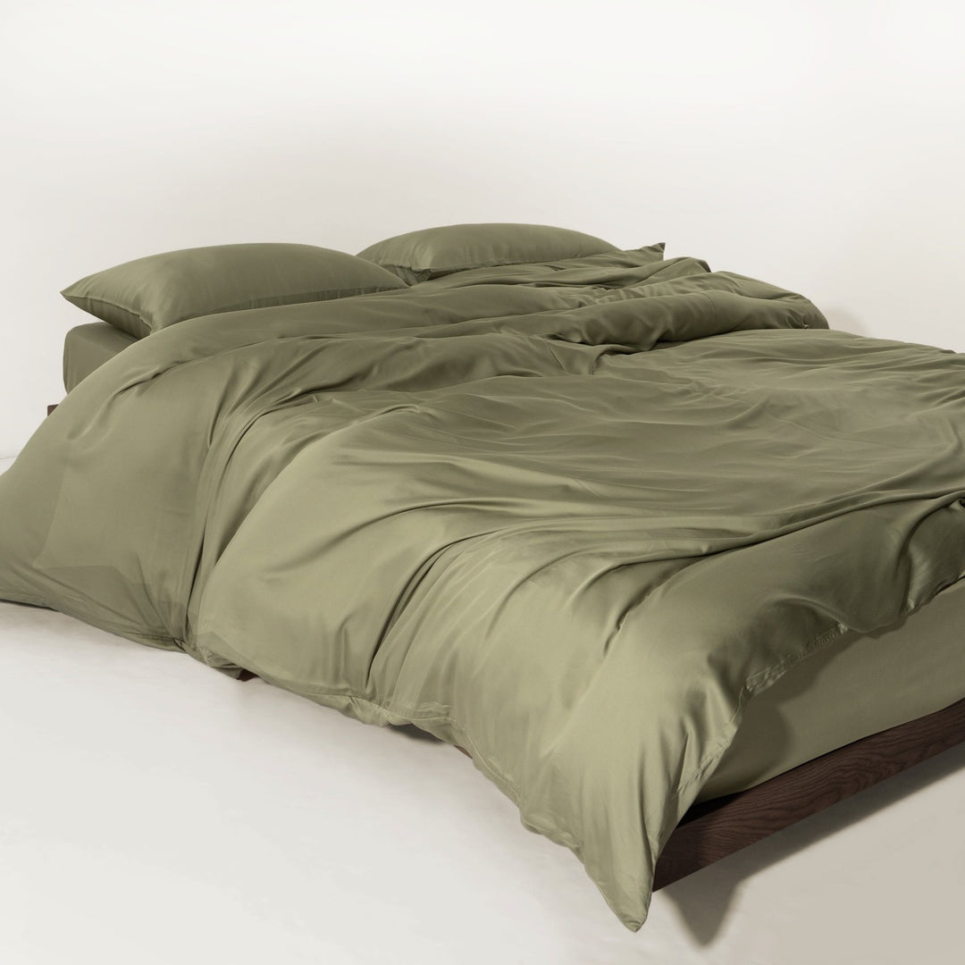 Bamboo Bedding Set  Pet Hair Repellent & Family-Friendly