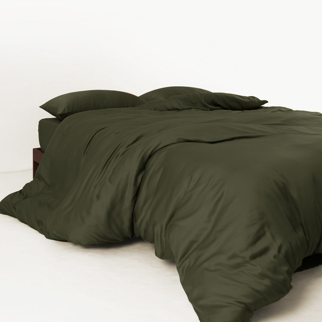 Bamboo Bedding Set  Pet Hair Repellent & Family-Friendly