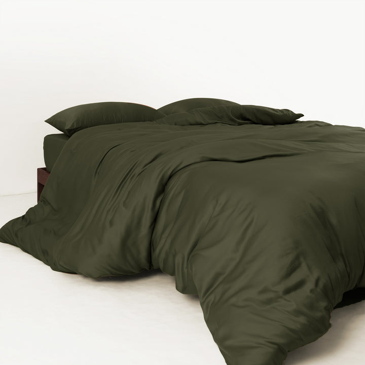 Bamboo Bedding Set  Pet Hair Repellent & Family-Friendly