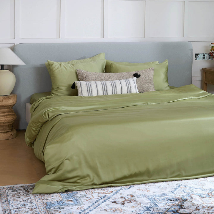 Bamboo Bedding Set  Pet Hair Repellent & Family-Friendly