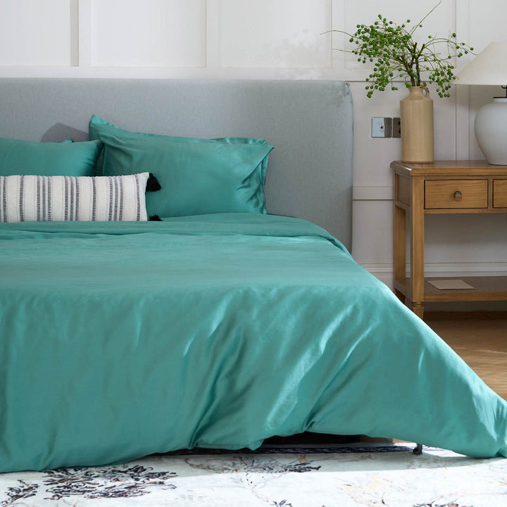 Bamboo Bedding Set  Pet Hair Repellent & Family-Friendly