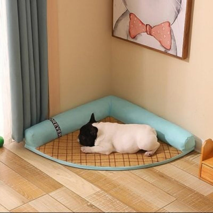 ChillCorner Pet Bed – Space-Saving Cooling Comfort for Hot Days