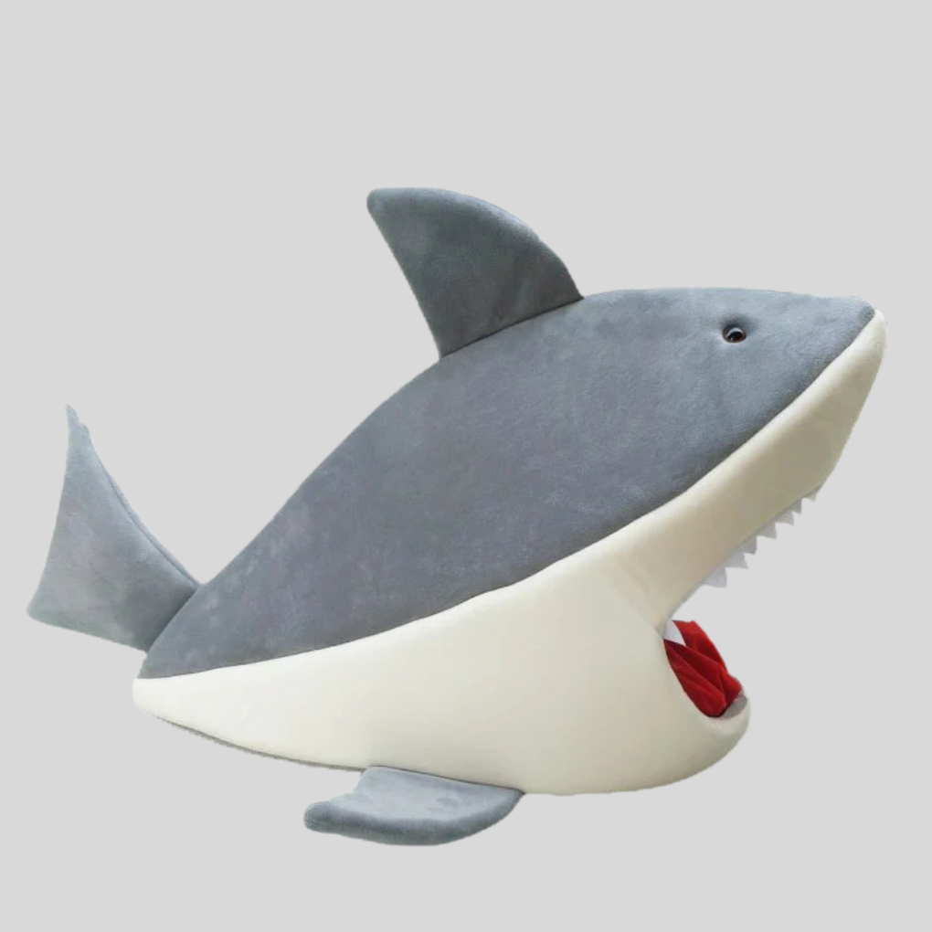 Shark‑Shape Pet Kennel