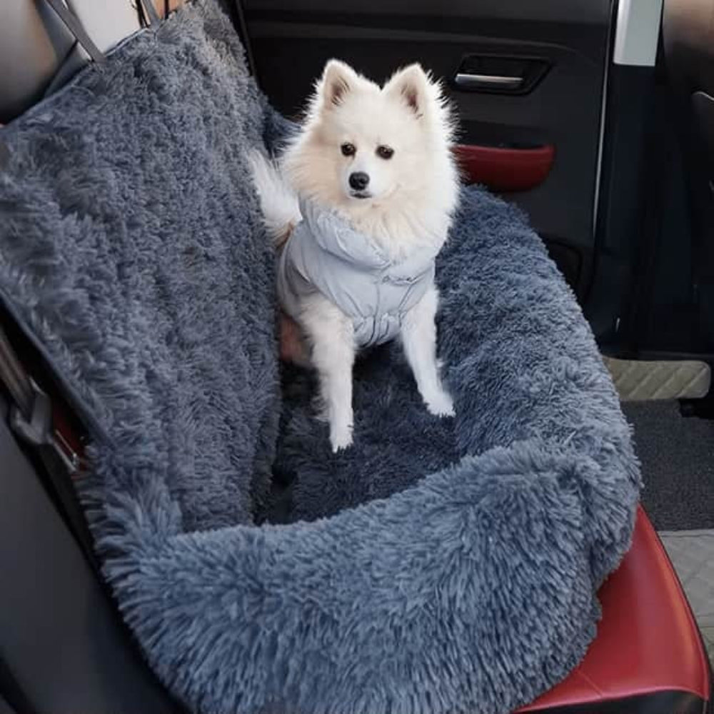 TravelCalm Dog Car Seat Bed – Soothing Comfort for Stress-Free Journeys